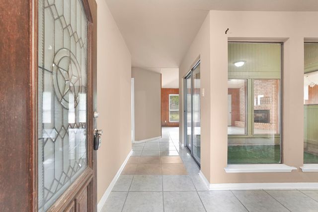 20114 Foxchester Lane, Humble, TX 77338