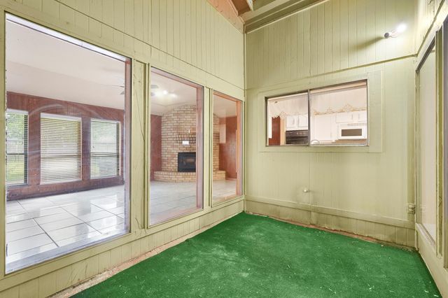 20114 Foxchester Lane, Humble, TX 77338