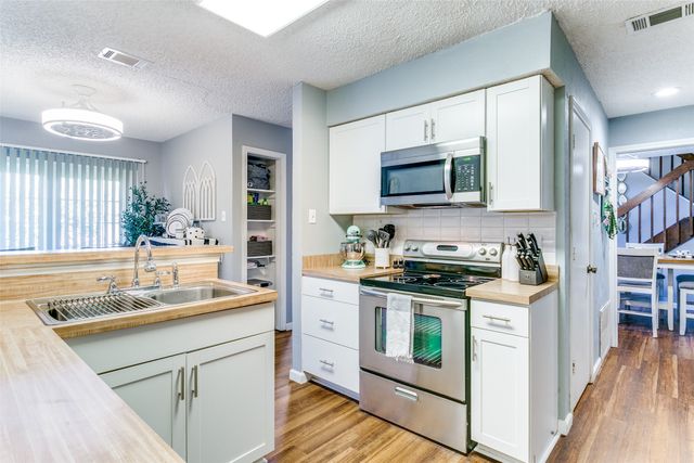 2764 Keller Springs Place, Carrollton, TX 75006