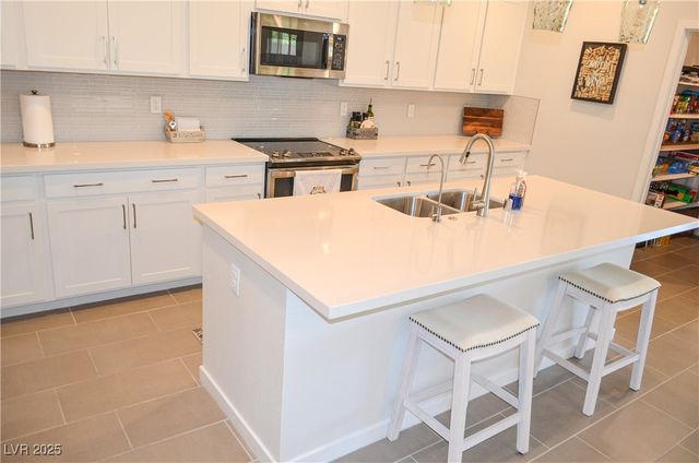 5519 Eleganza Avenue, Pahrump, NV 89061