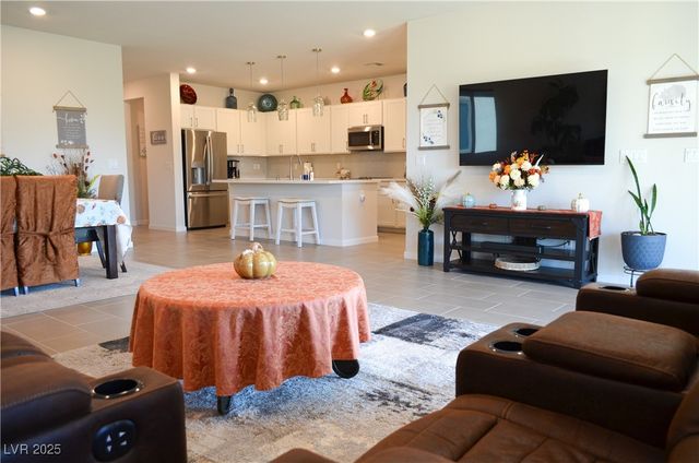 5519 Eleganza Avenue, Pahrump, NV 89061