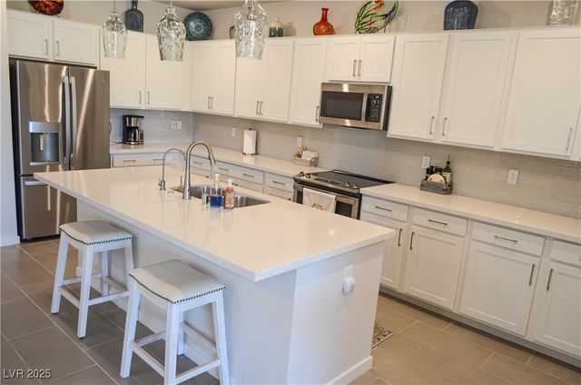 5519 Eleganza Avenue, Pahrump, NV 89061