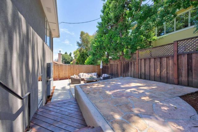 2489 Edith Avenue, Redwood City, CA 94061