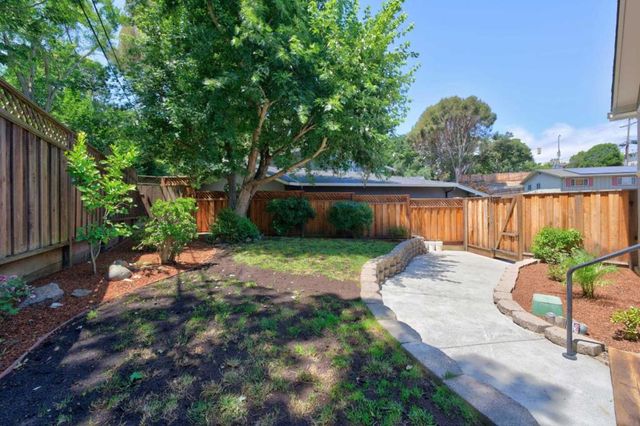 2489 Edith Avenue, Redwood City, CA 94061
