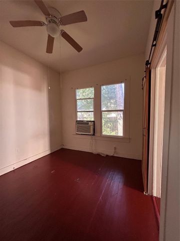 6737 Avenue E A, Houston, TX 77011