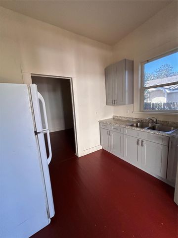 6737 Avenue E A, Houston, TX 77011