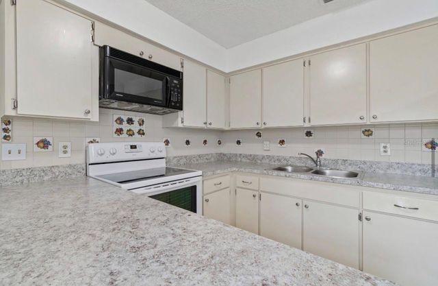 7516 N CORTEZ STREET, Tampa, FL 33614