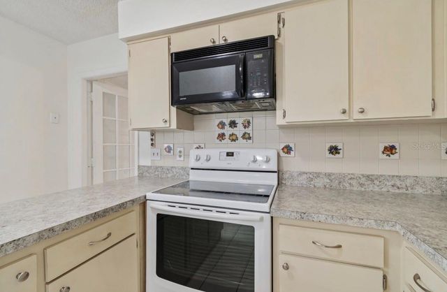 7516 N CORTEZ STREET, Tampa, FL 33614