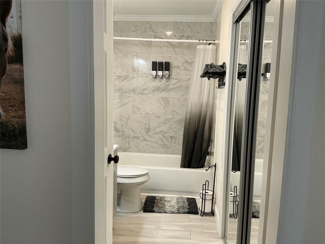 1502 E Highland Avenue, Comanche, TX 76442