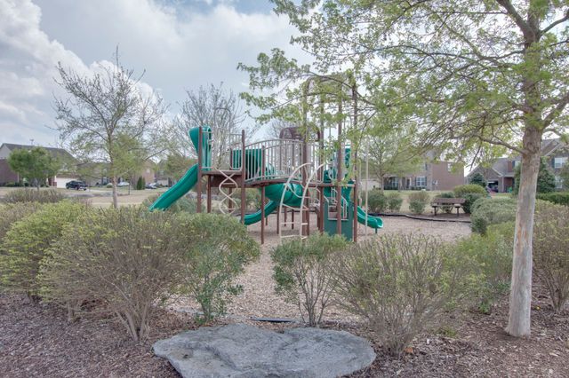 2163 Houston Bnd, Lebanon, TN 37087