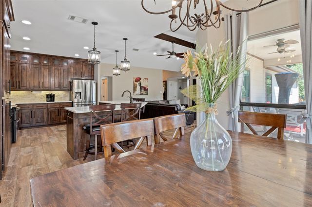 510 Woodland Park DR, Marble Falls, TX 78654