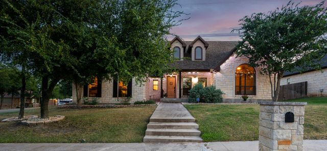 510 Woodland Park DR, Marble Falls, TX 78654