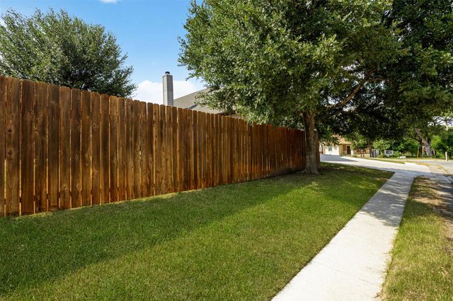 510 Woodland Park DR, Marble Falls, TX 78654