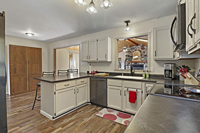 8050 Gina DRIVE, Mount Pleasant, WI 53406