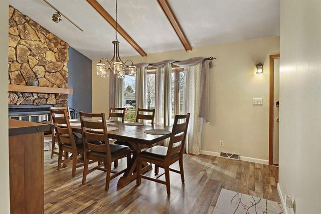 8050 Gina DRIVE, Mount Pleasant, WI 53406