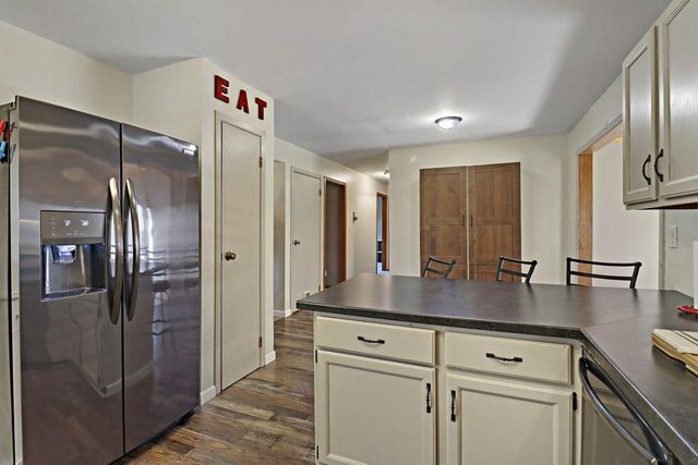 8050 Gina DRIVE, Mount Pleasant, WI 53406