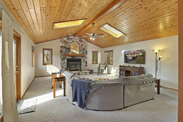 8050 Gina DRIVE, Mount Pleasant, WI 53406
