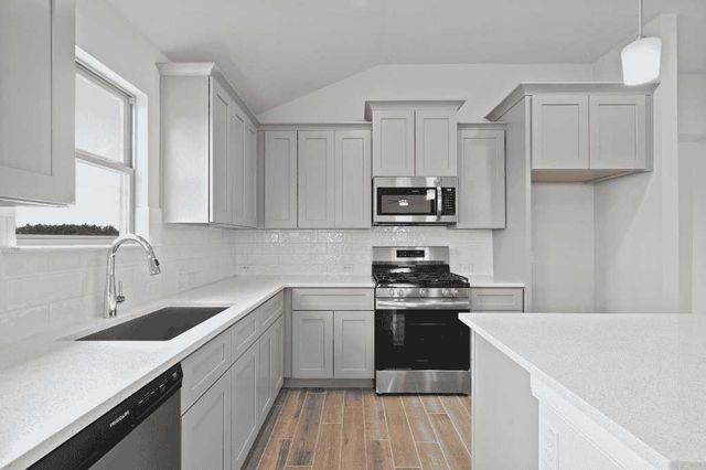 8314 Amethyst Valley Lane, Angleton, TX 77515