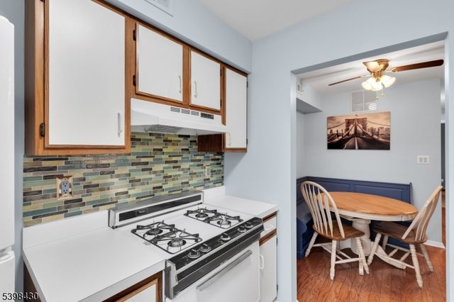 1703 Commons At Kingswood Dr, East Brunswick Twp., NJ 08816