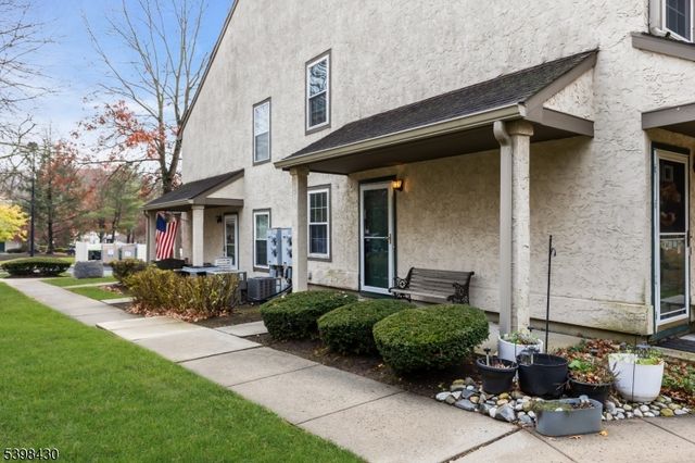 1703 Commons At Kingswood Dr, East Brunswick Twp., NJ 08816