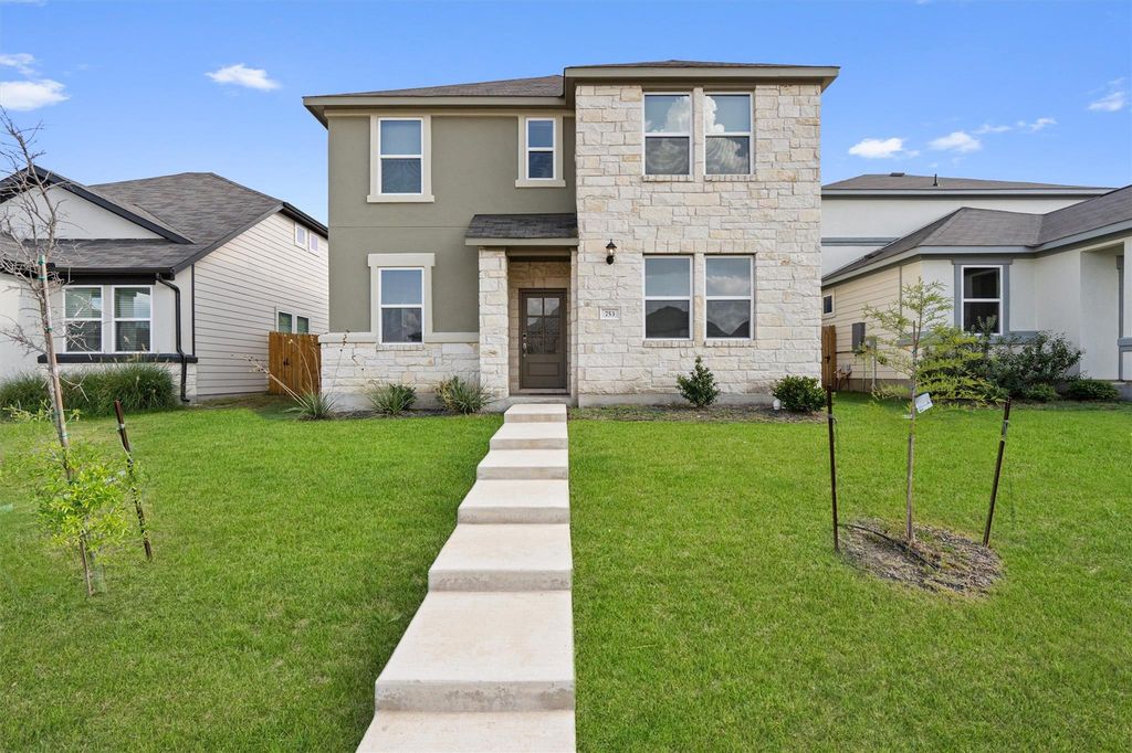 753 Long RUN, Liberty Hill, TX 78642