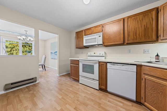 1560 Wheelock Lane 203, Saint Paul, MN 55117