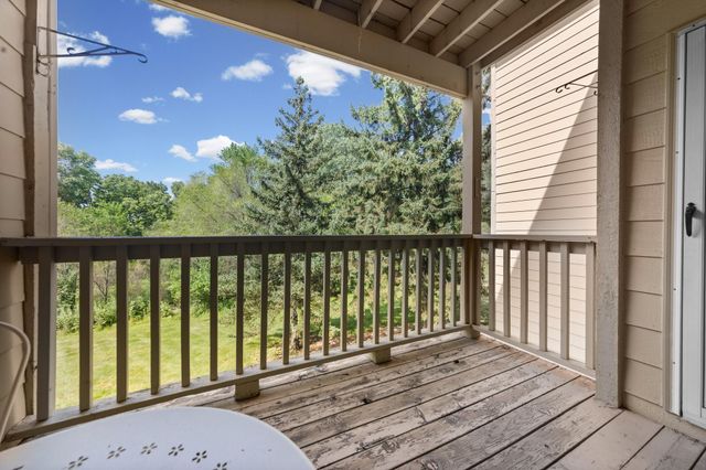 1560 Wheelock Lane 203, Saint Paul, MN 55117