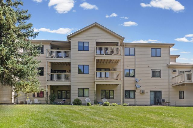 1560 Wheelock Lane 203, Saint Paul, MN 55117