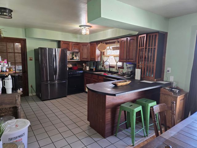 1950 Riverlane Drive, Lake Station, IN 46405