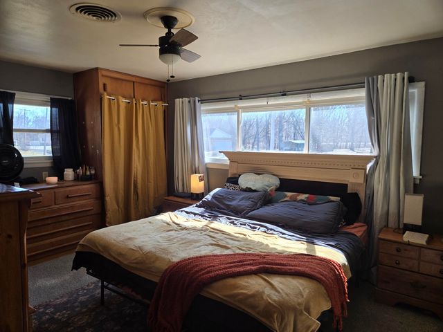 1950 Riverlane Drive, Lake Station, IN 46405