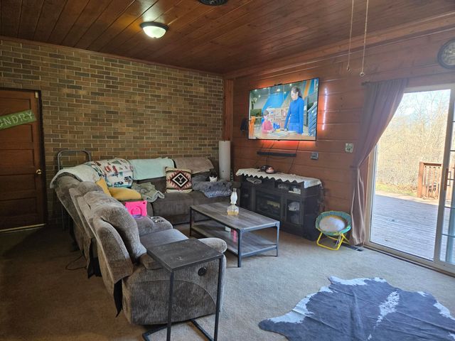 1950 Riverlane Drive, Lake Station, IN 46405