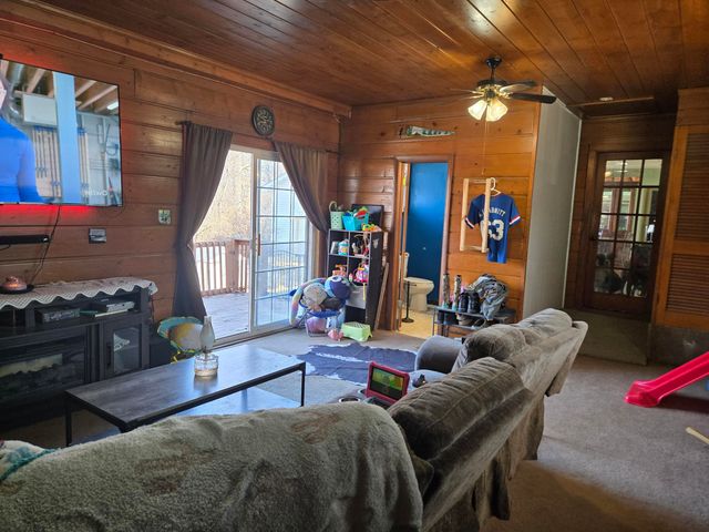 1950 Riverlane Drive, Lake Station, IN 46405