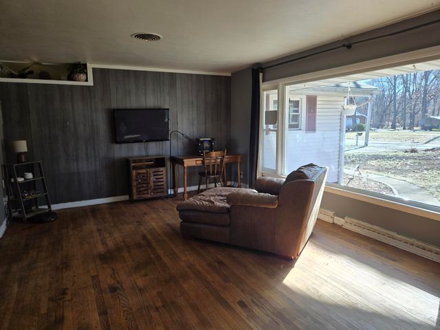 1950 Riverlane Drive, Lake Station, IN 46405