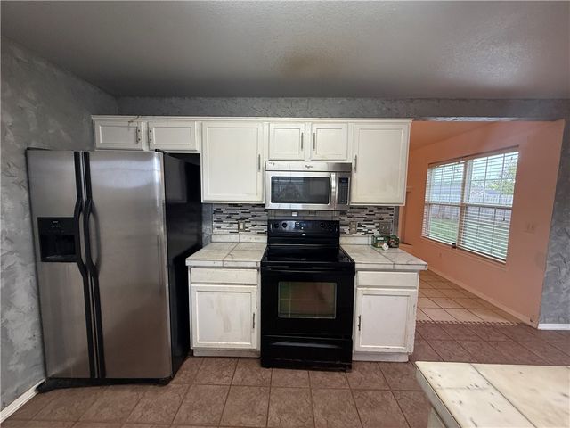501 Crystal Street, Lowell, AR 72745