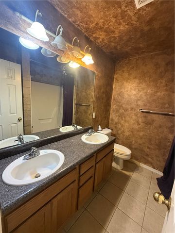 501 Crystal Street, Lowell, AR 72745