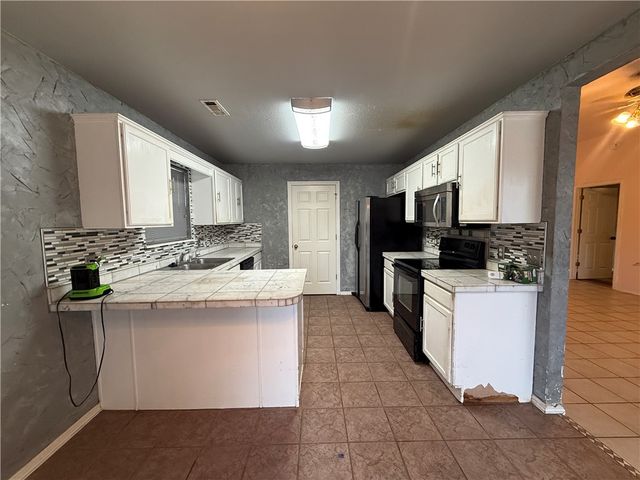 501 Crystal Street, Lowell, AR 72745