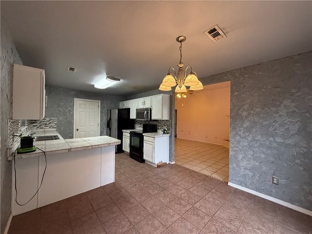 501 Crystal Street, Lowell, AR 72745