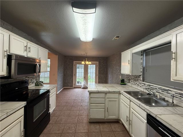 501 Crystal Street, Lowell, AR 72745