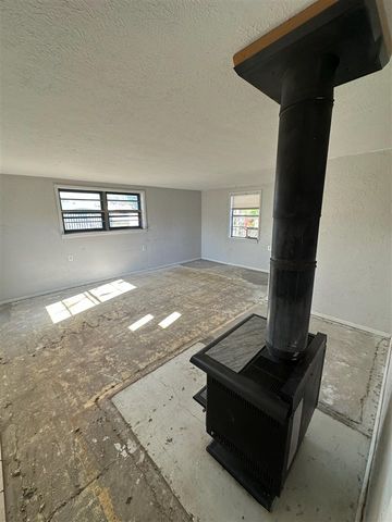 118 NE Angus, Lawton, OK 73507