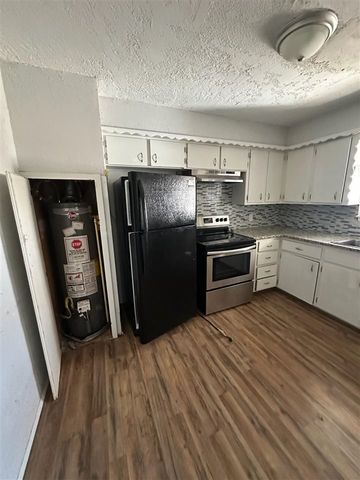 118 NE Angus, Lawton, OK 73507