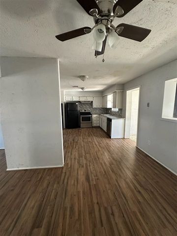 118 NE Angus, Lawton, OK 73507