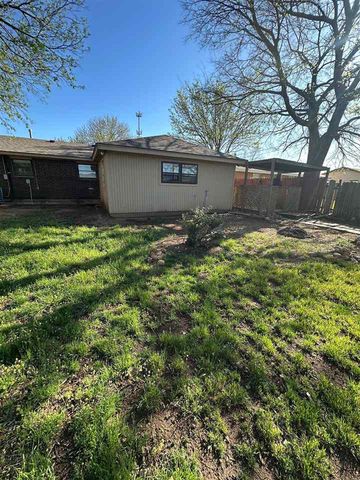 118 NE Angus, Lawton, OK 73507