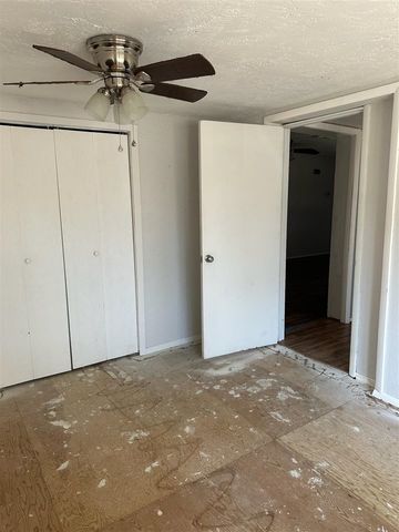 118 NE Angus, Lawton, OK 73507