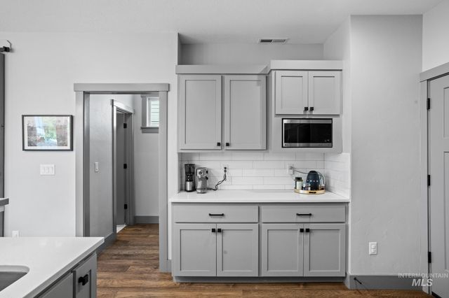 2320 N 16th St, Boise, ID 83702
