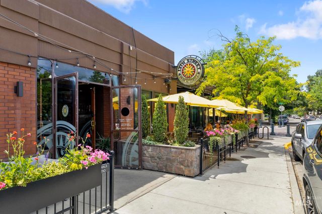 2320 N 16th St, Boise, ID 83702
