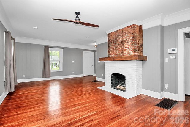 408 W 6th Avenue, Gastonia, NC 28052