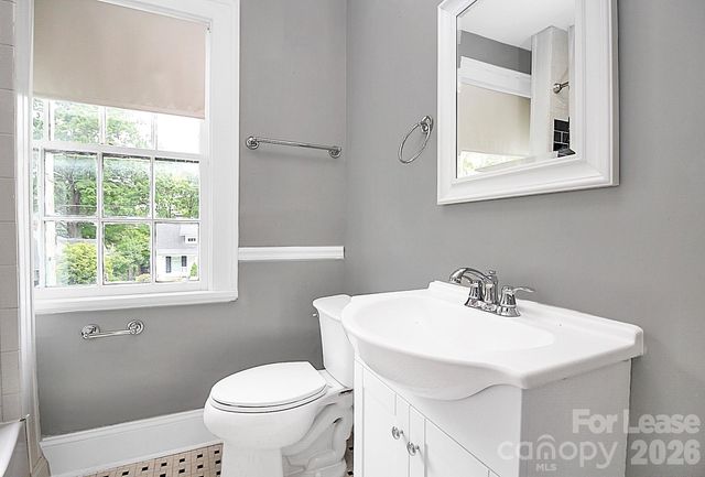 408 W 6th Avenue, Gastonia, NC 28052
