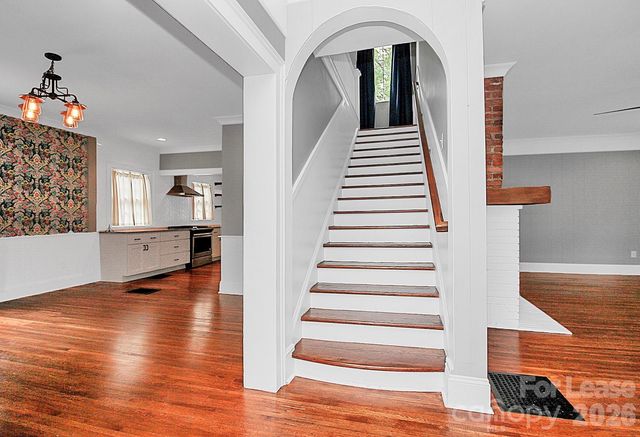 408 W 6th Avenue, Gastonia, NC 28052