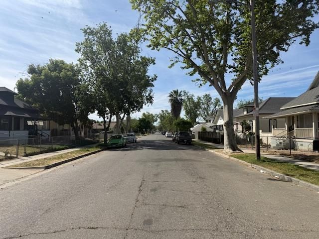 441 N Clark Street, Fresno, CA 93701