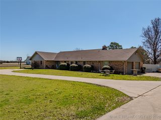 7079 Sweetgum Road, Kingston, OK 73439